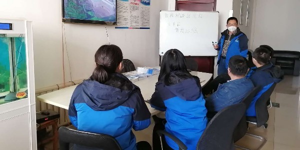 睿寂行空壓站云智控系統(tǒng)，培訓(xùn)進(jìn)行中......